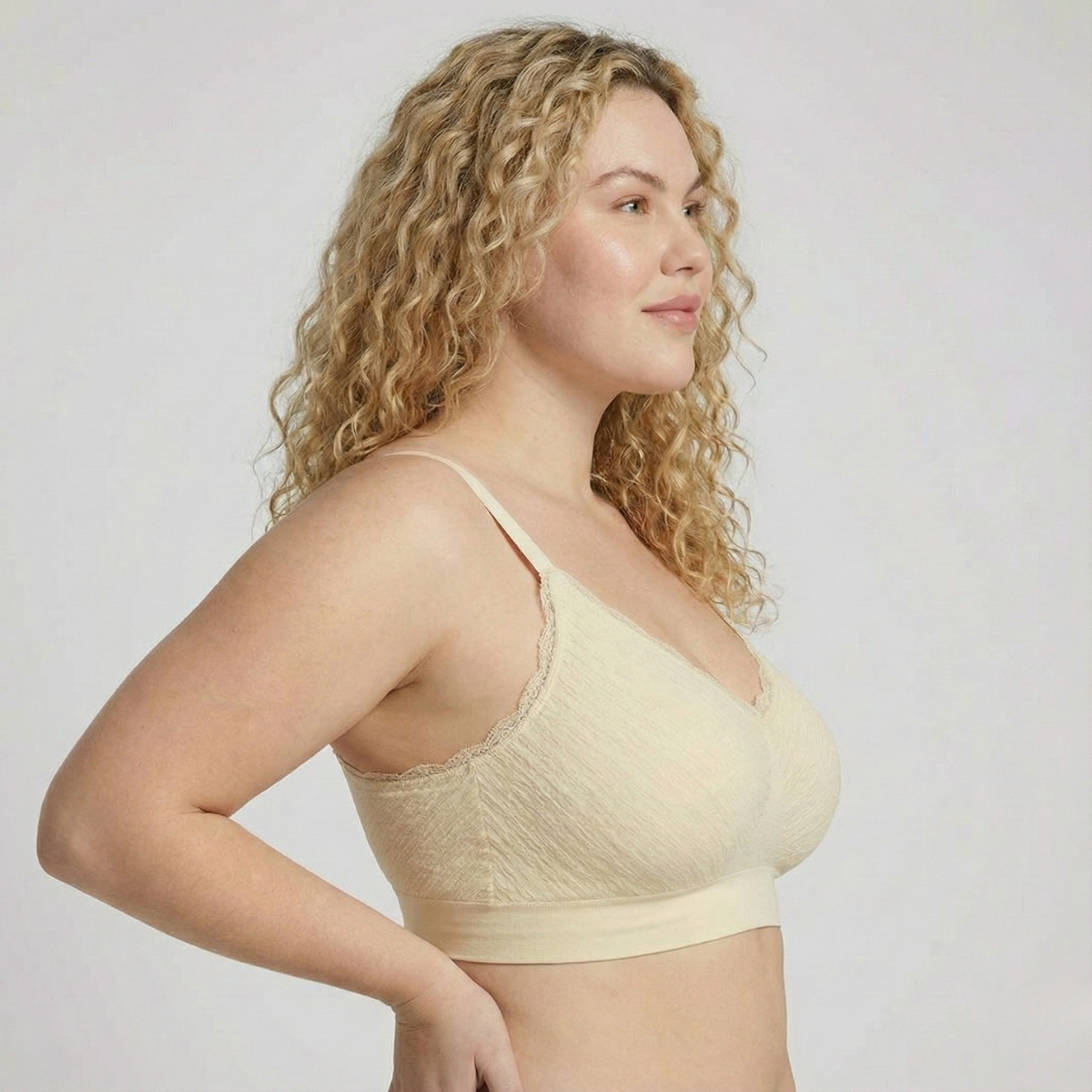 LuxeLift Soft Embrace™